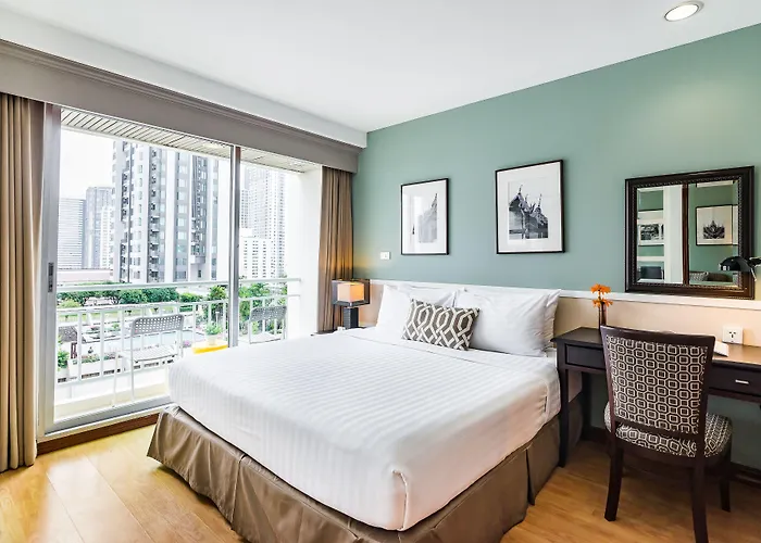Evergreen Place Siam By Uhg